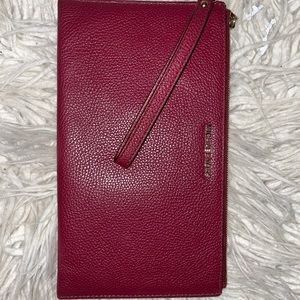 michael kors wrislet